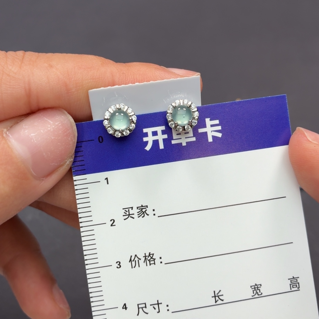 颈饰未镶嵌翡翠耳钉