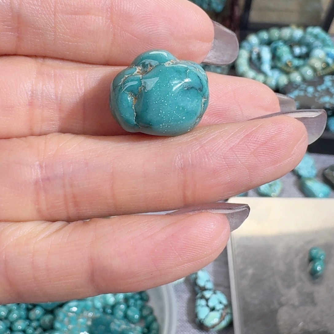 未镶嵌绿松石随型