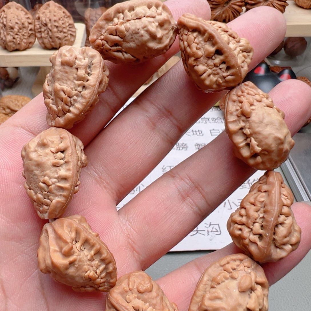 文玩核桃吊坠麒麟金蟾角1.9+