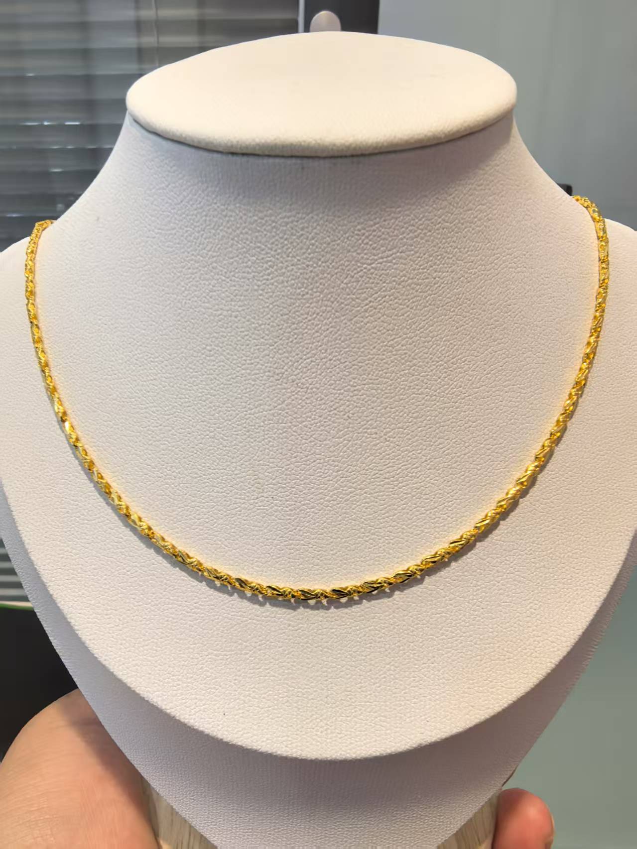 赛菲尔万足 足金999.9小鱼链