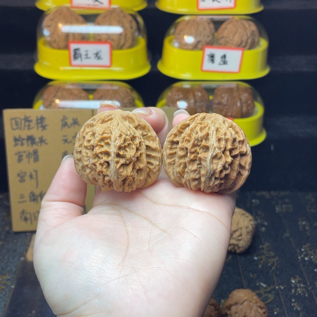 文玩核桃吊坠四座楼43尺