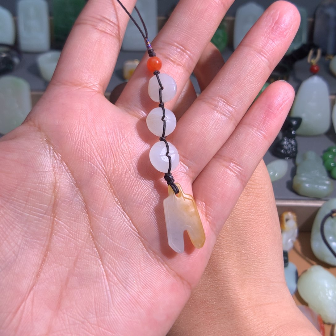 和田玉颈饰未镶嵌