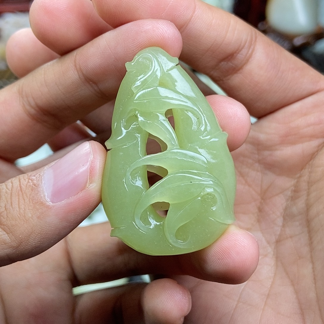 和田玉未镶嵌挂件