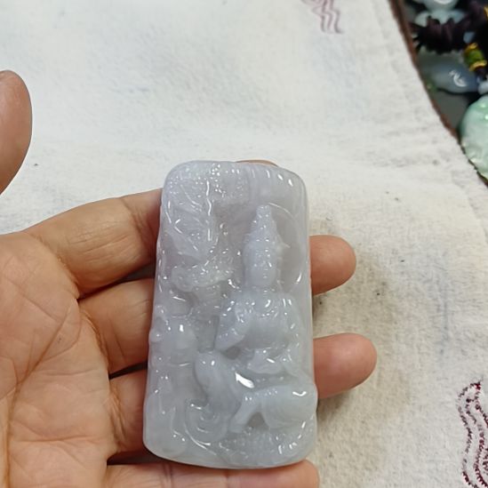 翡翠颈饰未镶嵌海****）