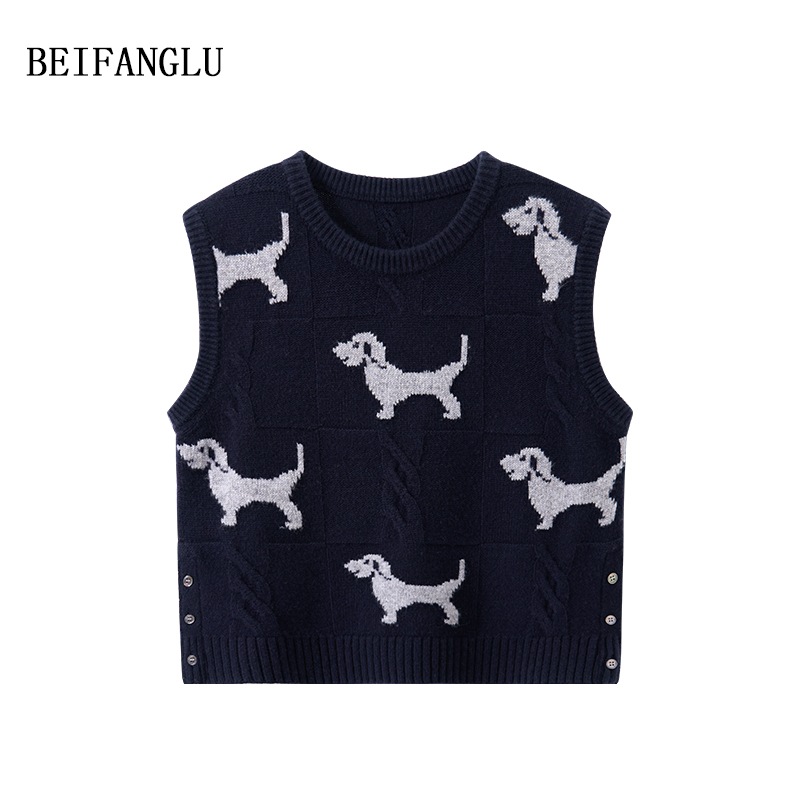 北方鹿 2025秋冬新品重工小狗提花刺绣圆领无袖针织女251411