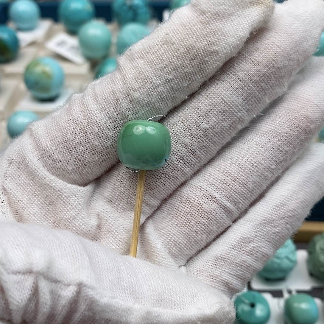 绿松石配饰未镶嵌