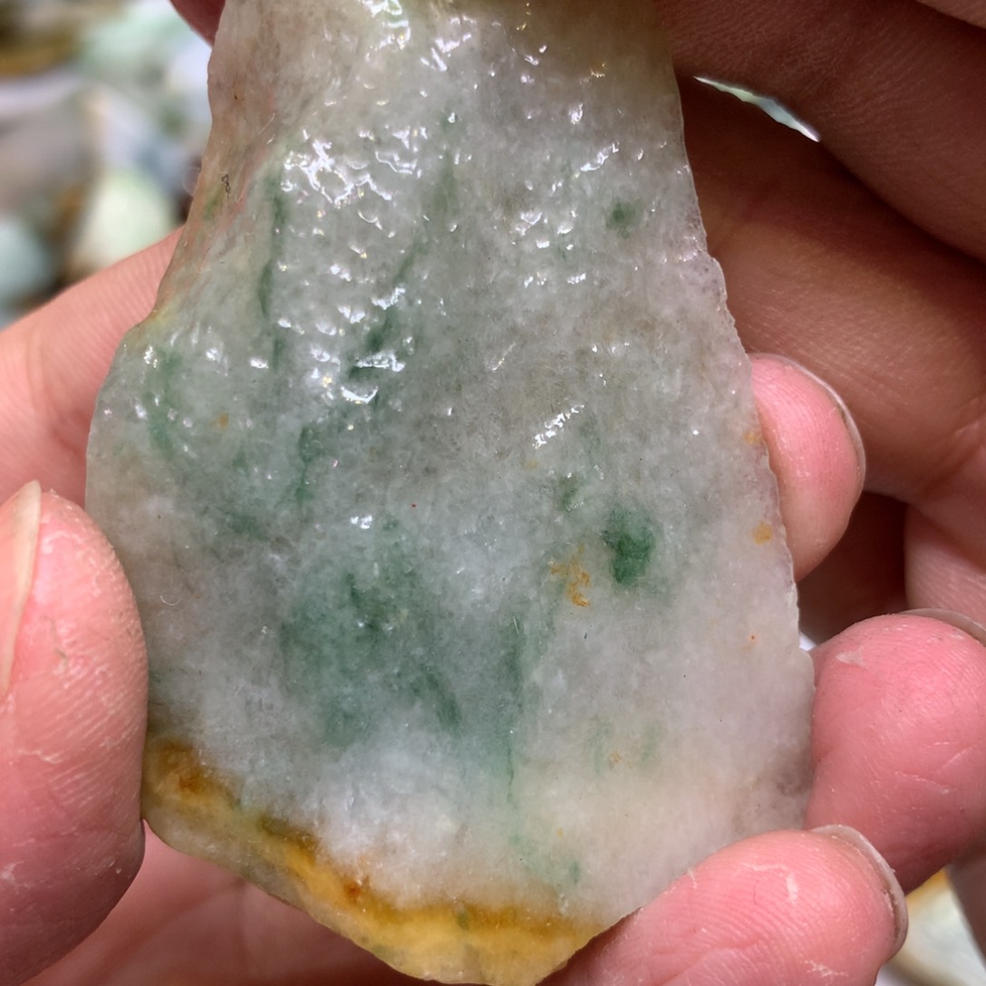 翡翠颈饰未镶嵌翡翠