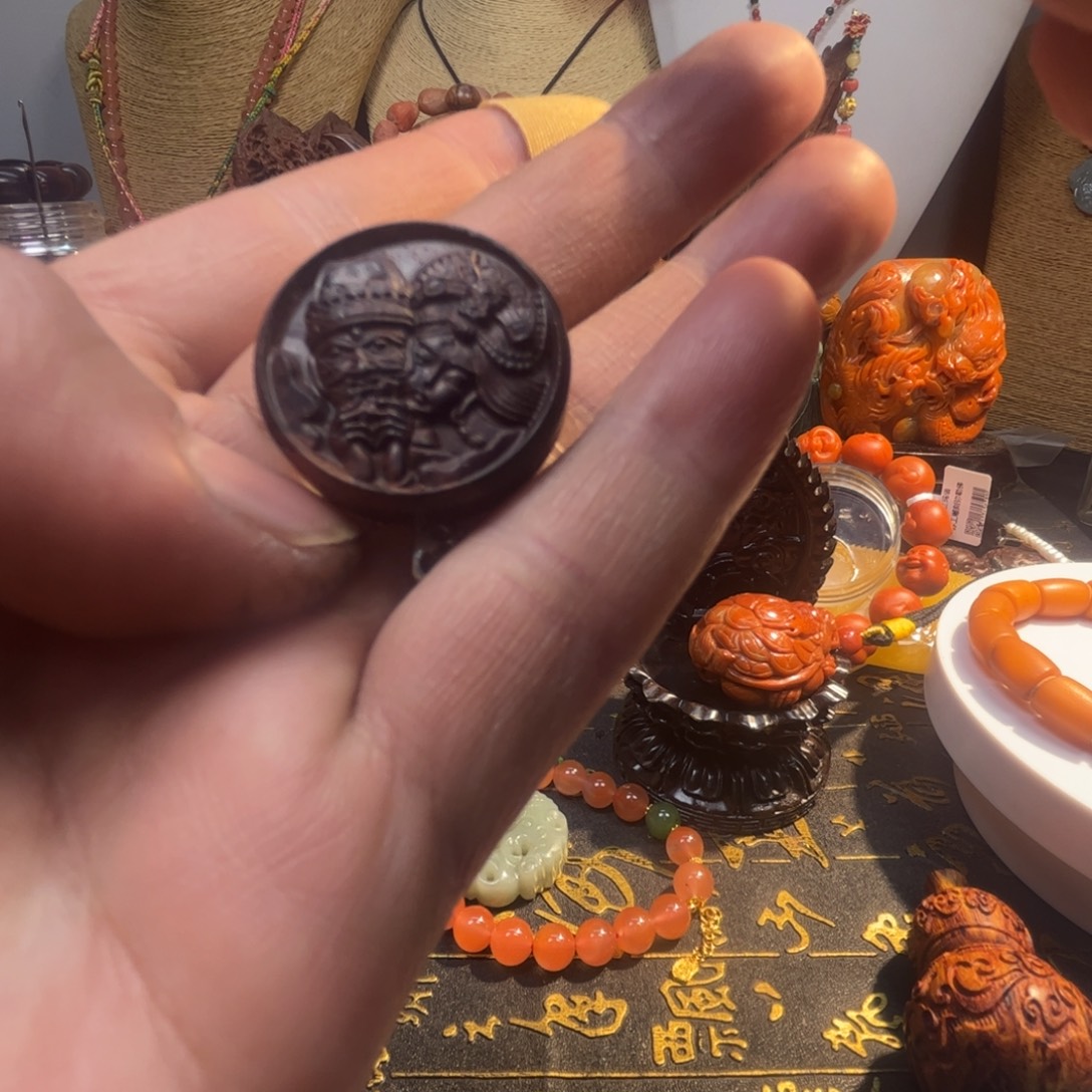 黄花梨/降香黄檀海南红降花梨公雕刻前世今生