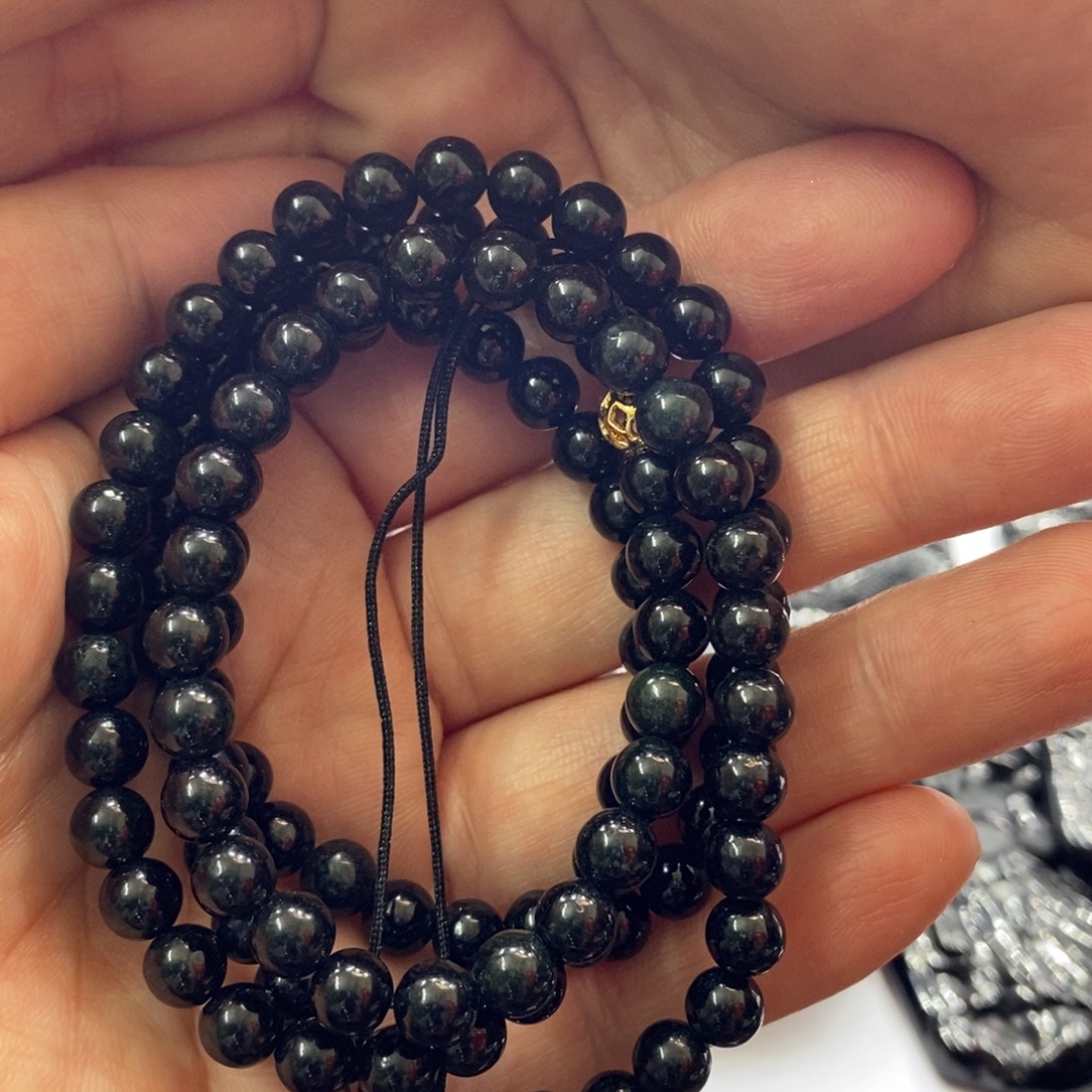 翡翠未镶嵌颈饰c002