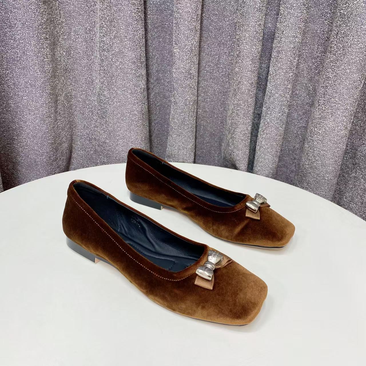 C2850   茶棕色  时尚舒适低跟方头平底浅口女软底单鞋