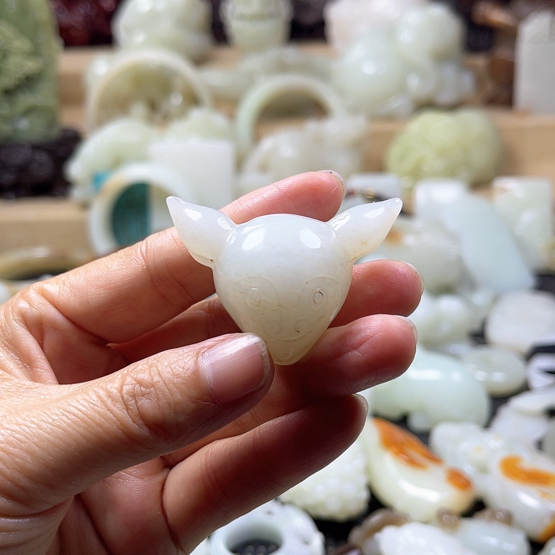 和田玉挂件未镶嵌