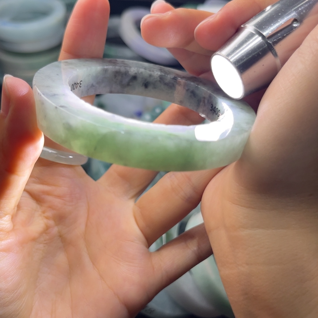 定制翡翠手镯未镶嵌