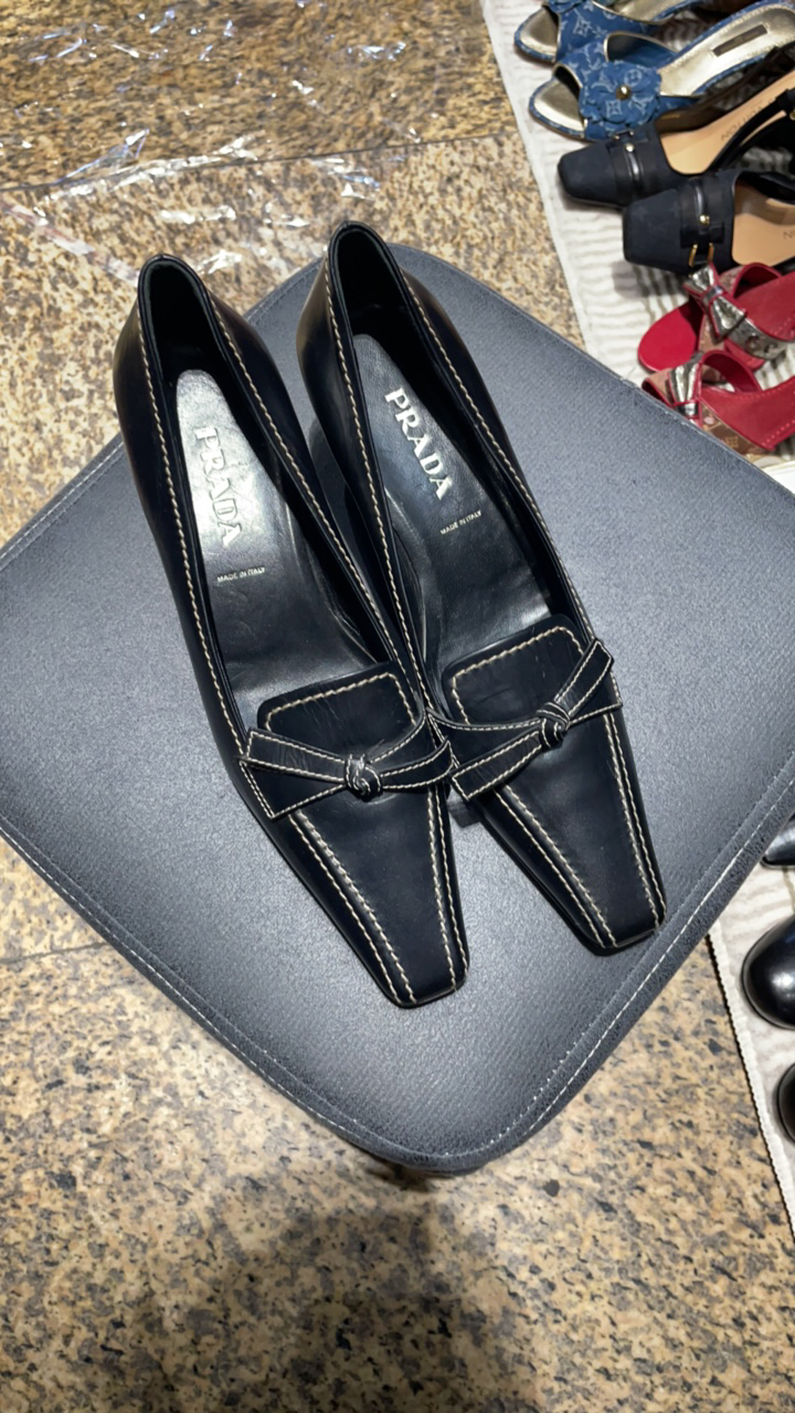 95新 Prada/普拉达 夏七中古/prada黑色外缝鞋子