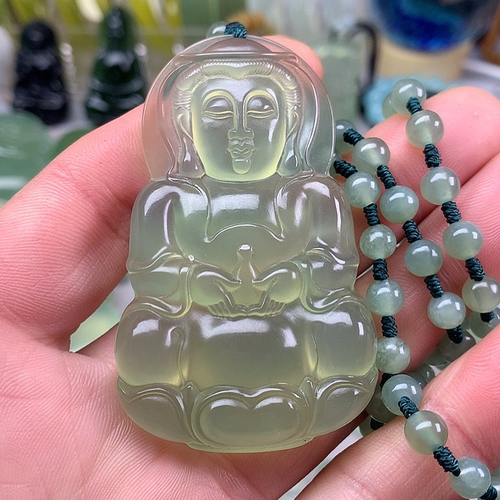 蛇纹石玉挂坠未镶嵌