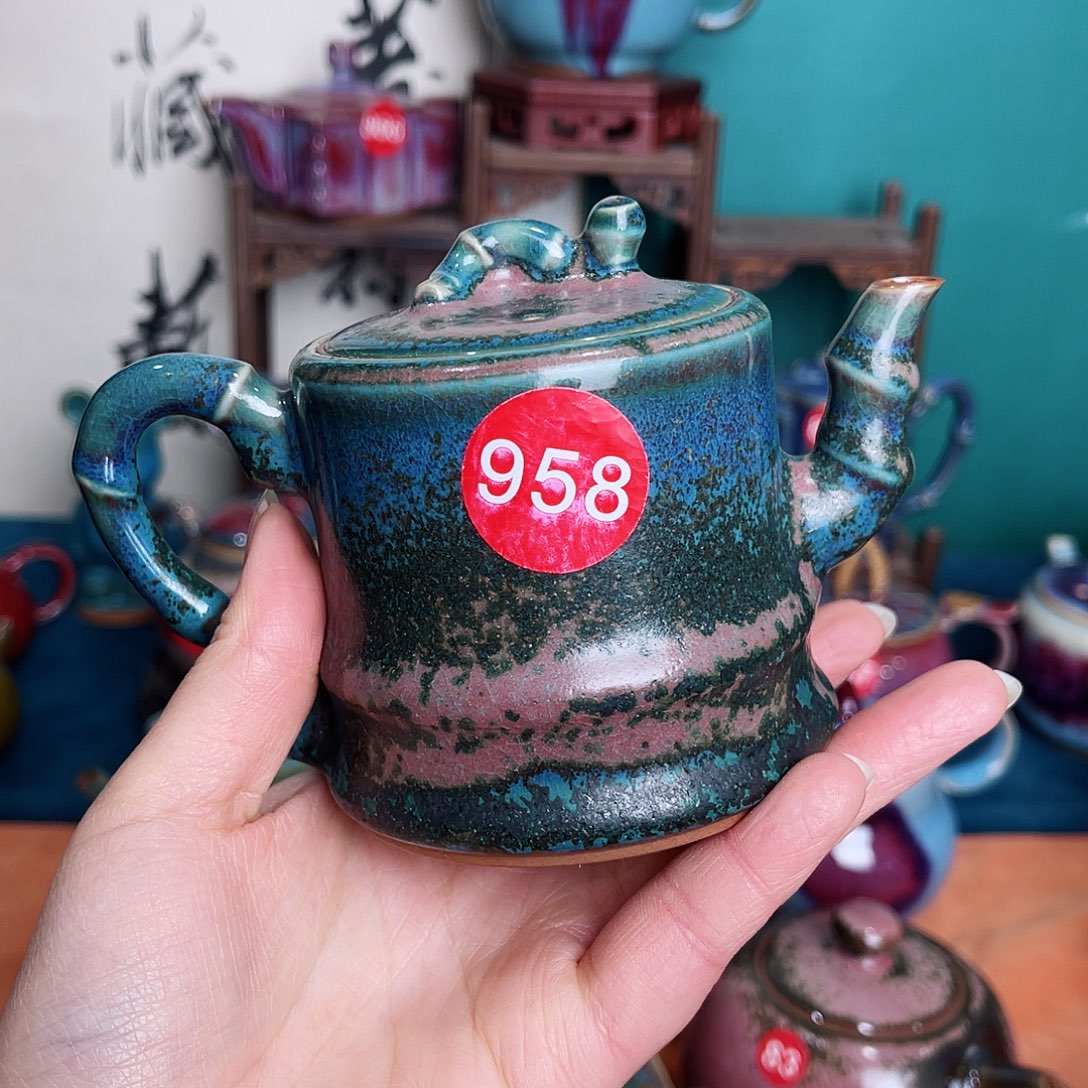 壶兵****）钧瓷艺术作品壶