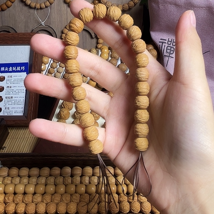 吊坠猴头核桃福利款破茧