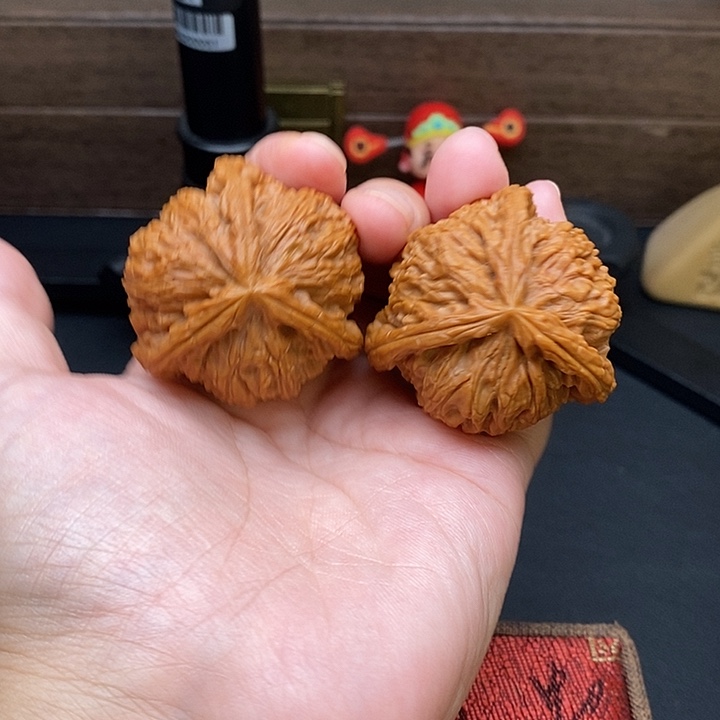 开***ㅤ把件文玩核桃白奔
