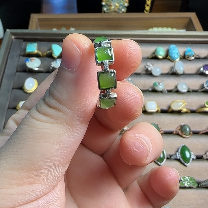 和田玉未镶嵌戒指和田玉戒指