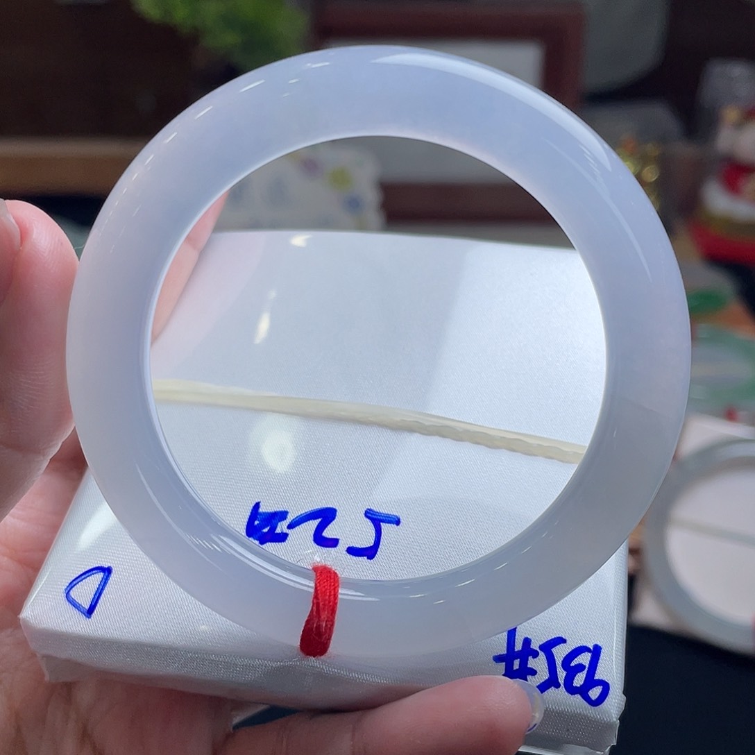 绝****翡翠手镯未镶嵌52.5冰透粉紫