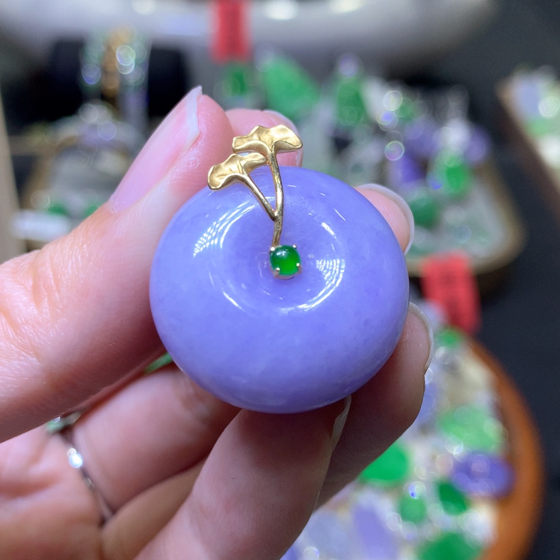 【闪购商品】翡翠颈饰18K金镶嵌翡翠吊坠项链