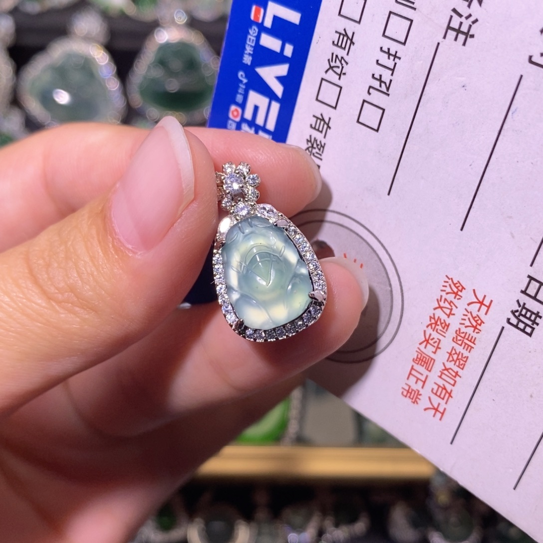 翡翠未镶嵌颈饰天然