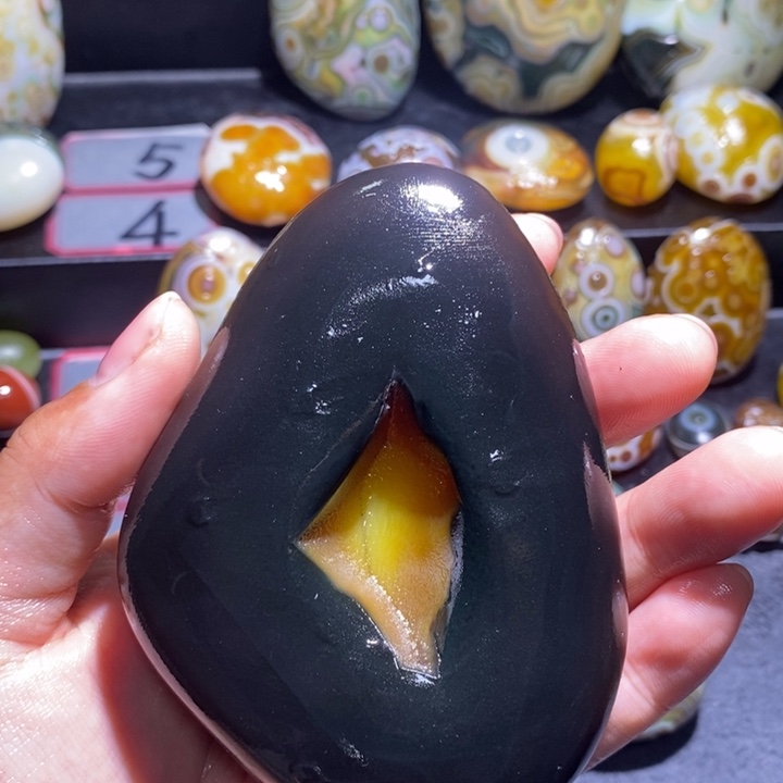 玛瑙/玉髓未镶嵌珠宝半成品115