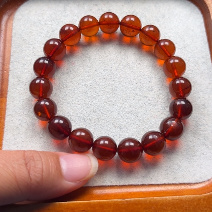 琥珀未镶嵌珠宝奇石M274号10+血珀