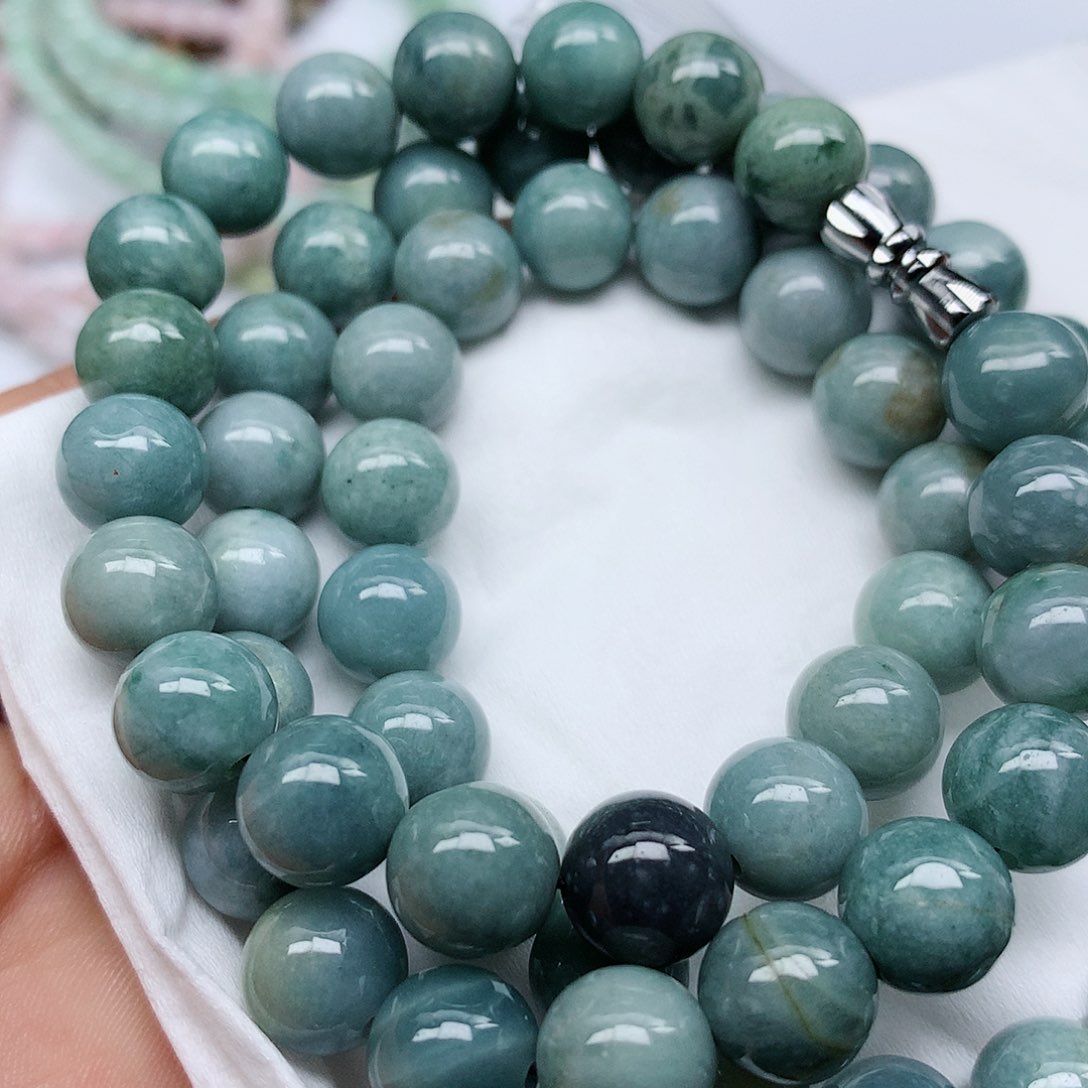 翡翠未镶嵌颈饰手串