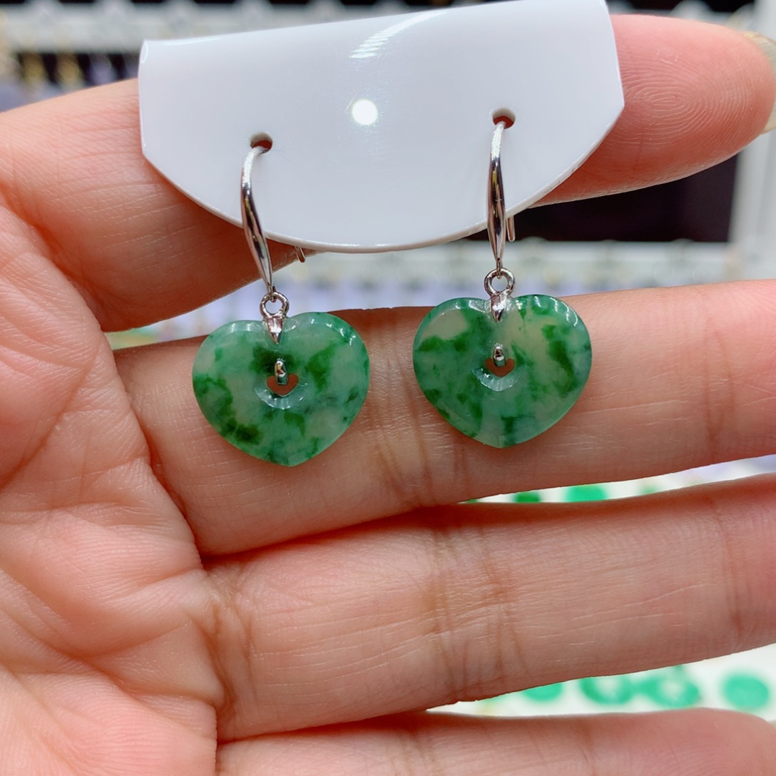 翡翠18K金镶嵌耳饰