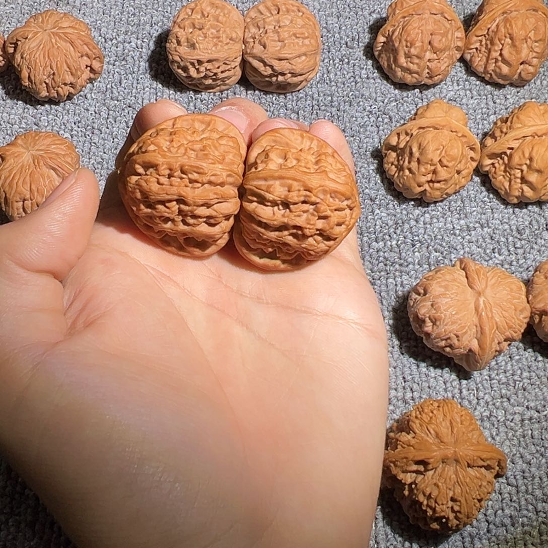 文玩核桃吊坠极限等腰三角白 39尺