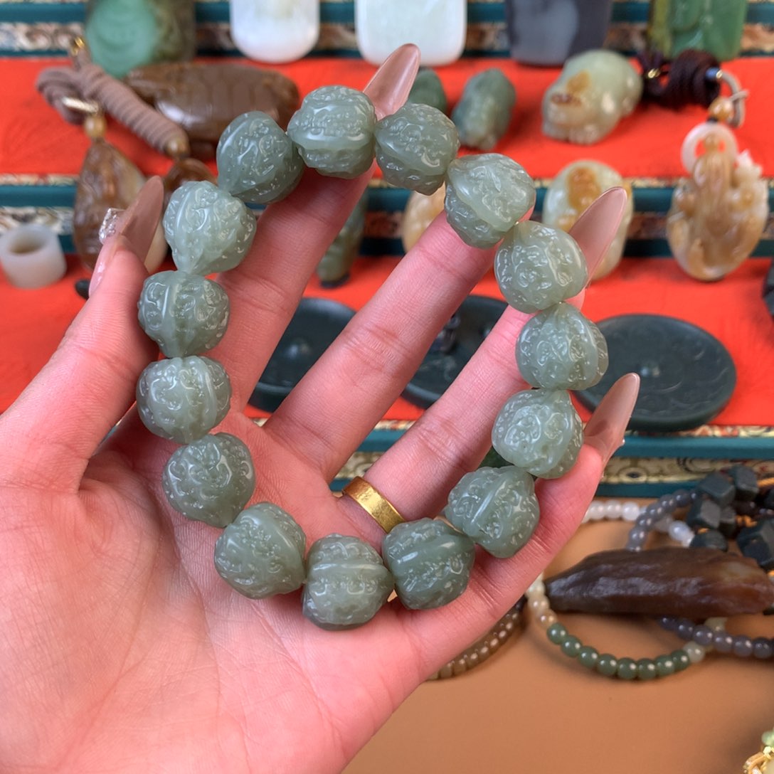 和田玉（糖玉）挂件未镶嵌A****丶