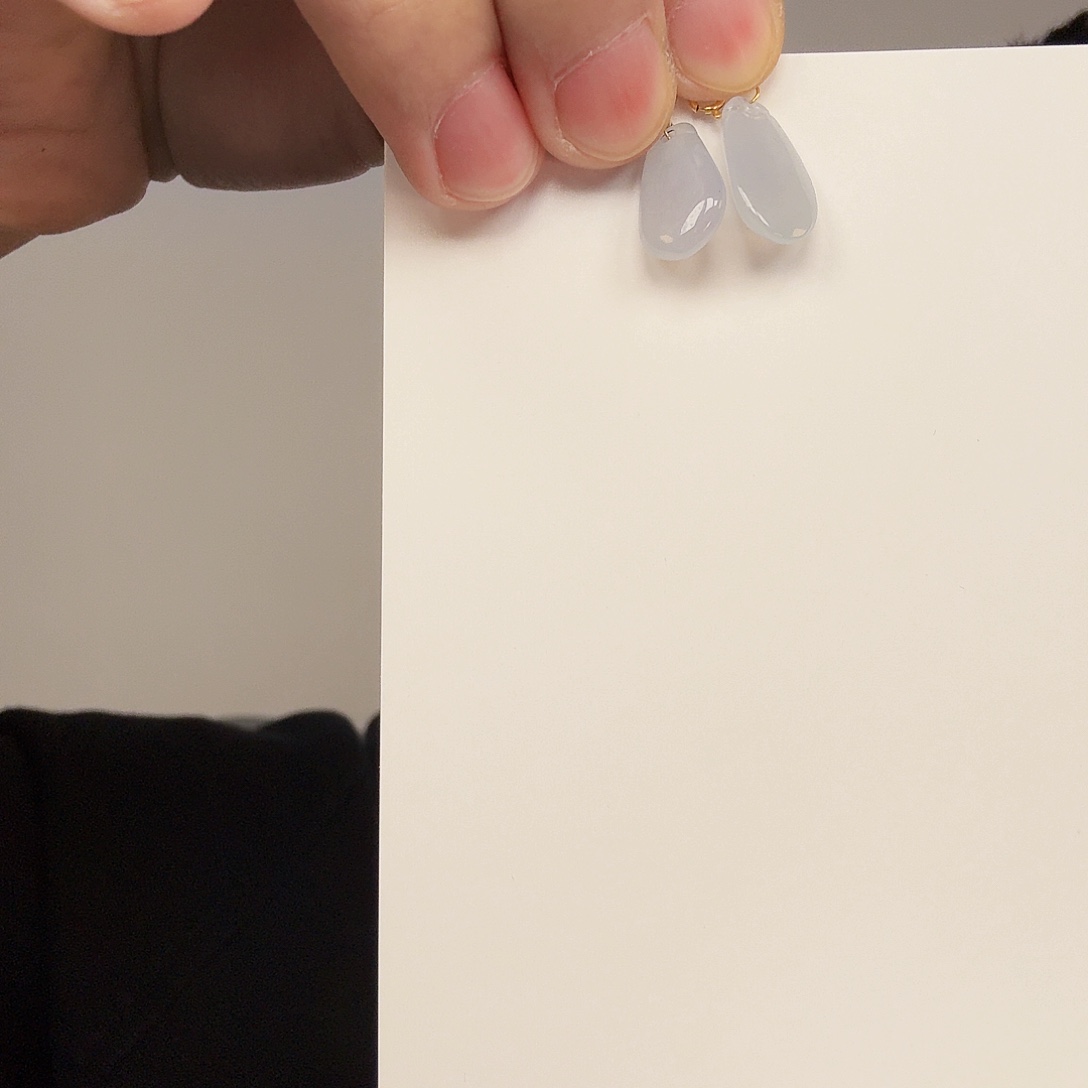 翡翠18K金镶嵌颈饰一件