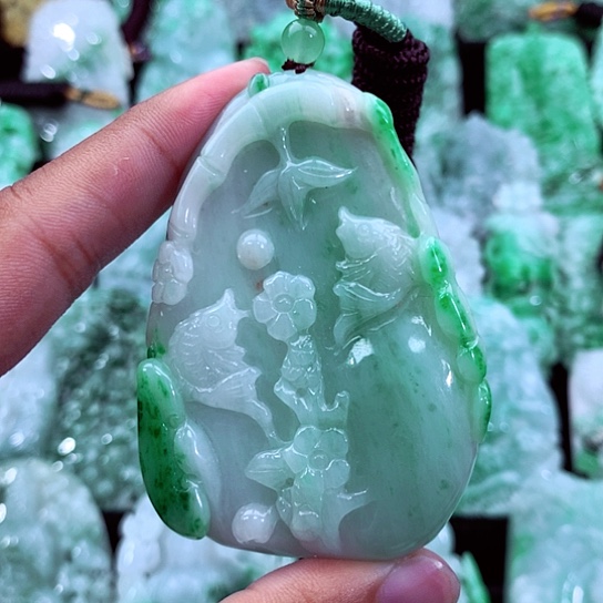 吊坠(不含链)未镶嵌翡翠