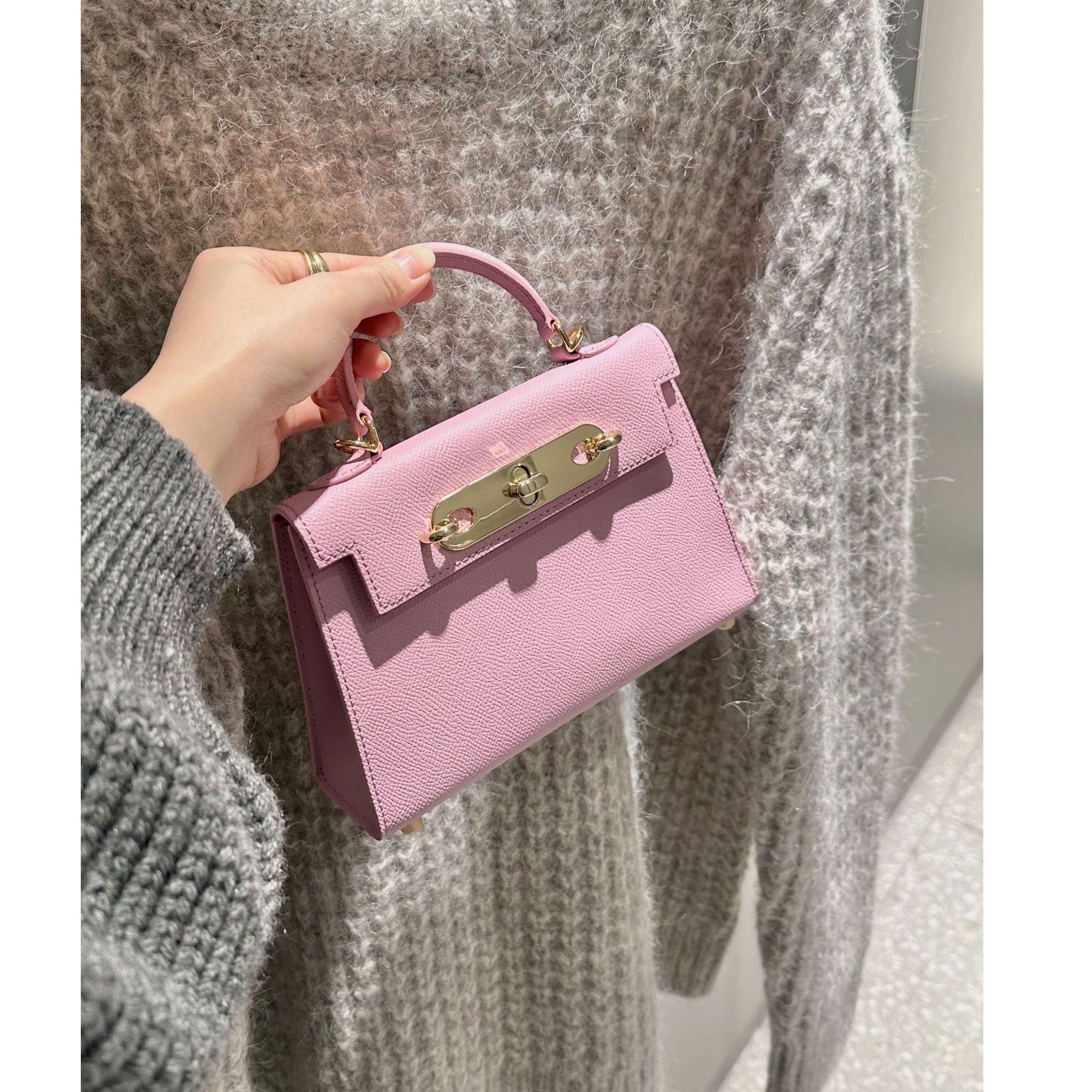 扣式小方包简约百搭翻盖式网红单肩斜挎包方形链条包口女款包包