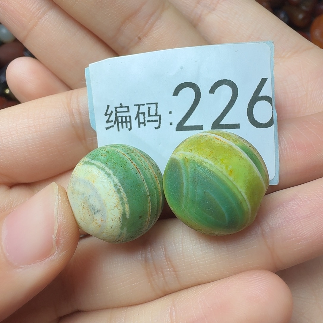 刘***雪玛瑙/玉髓未镶嵌30包邮