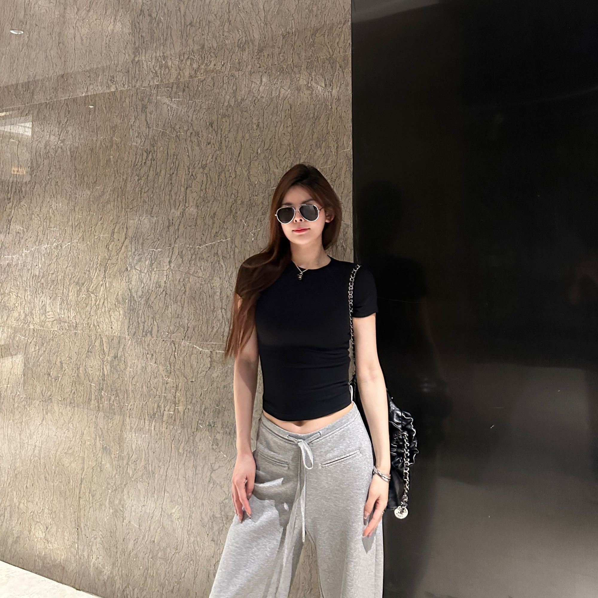主播推荐-小众系列正肩卡戴系列薄款舒适短袖