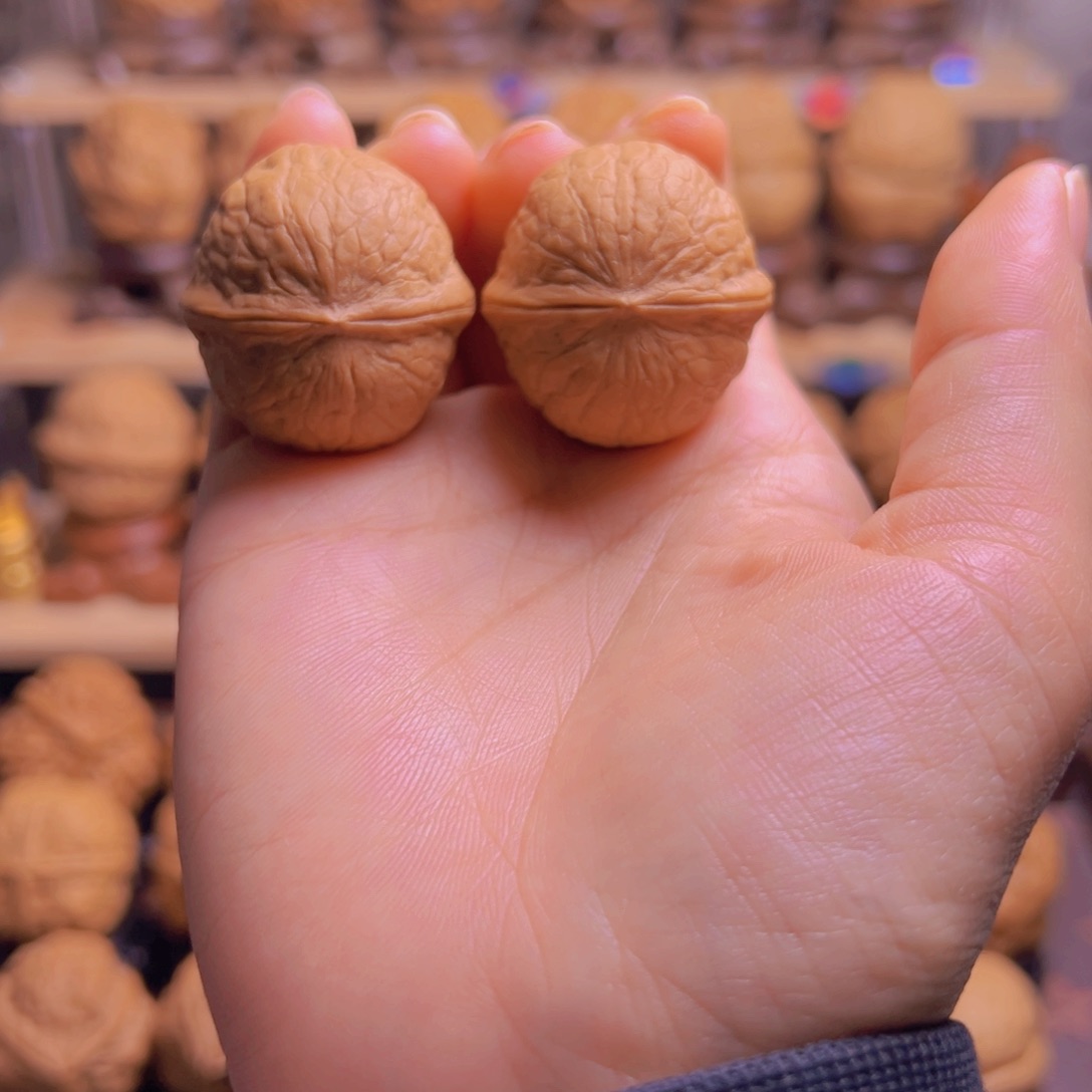 桃核把件皮皮球H8、32……