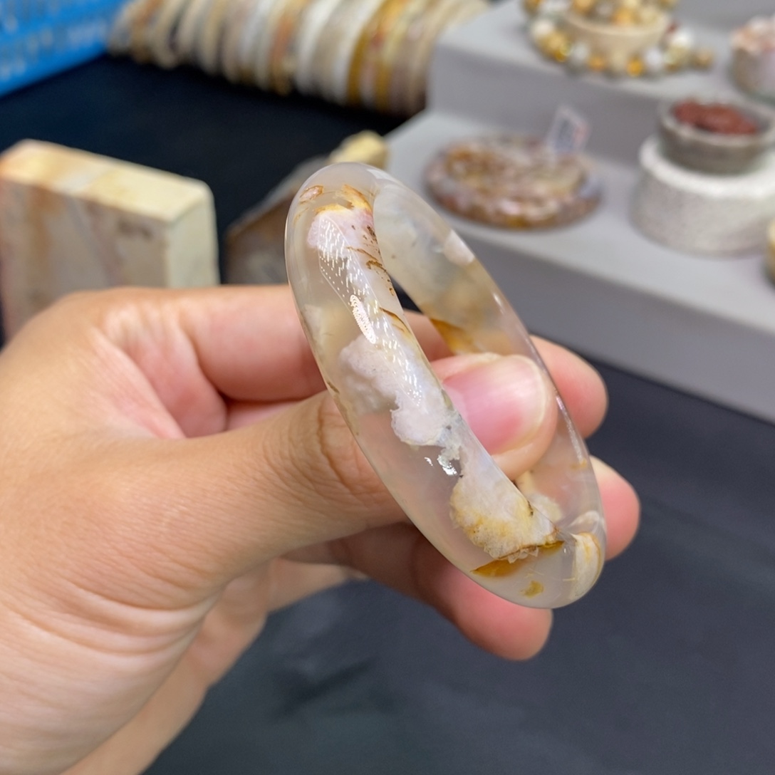玛瑙/玉髓未镶嵌手镯