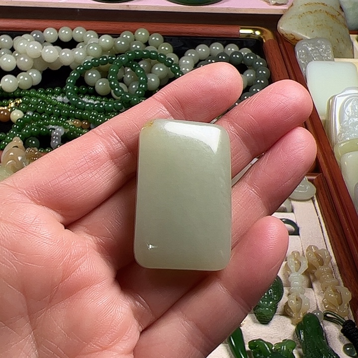 和田玉（糖玉）未镶嵌手链