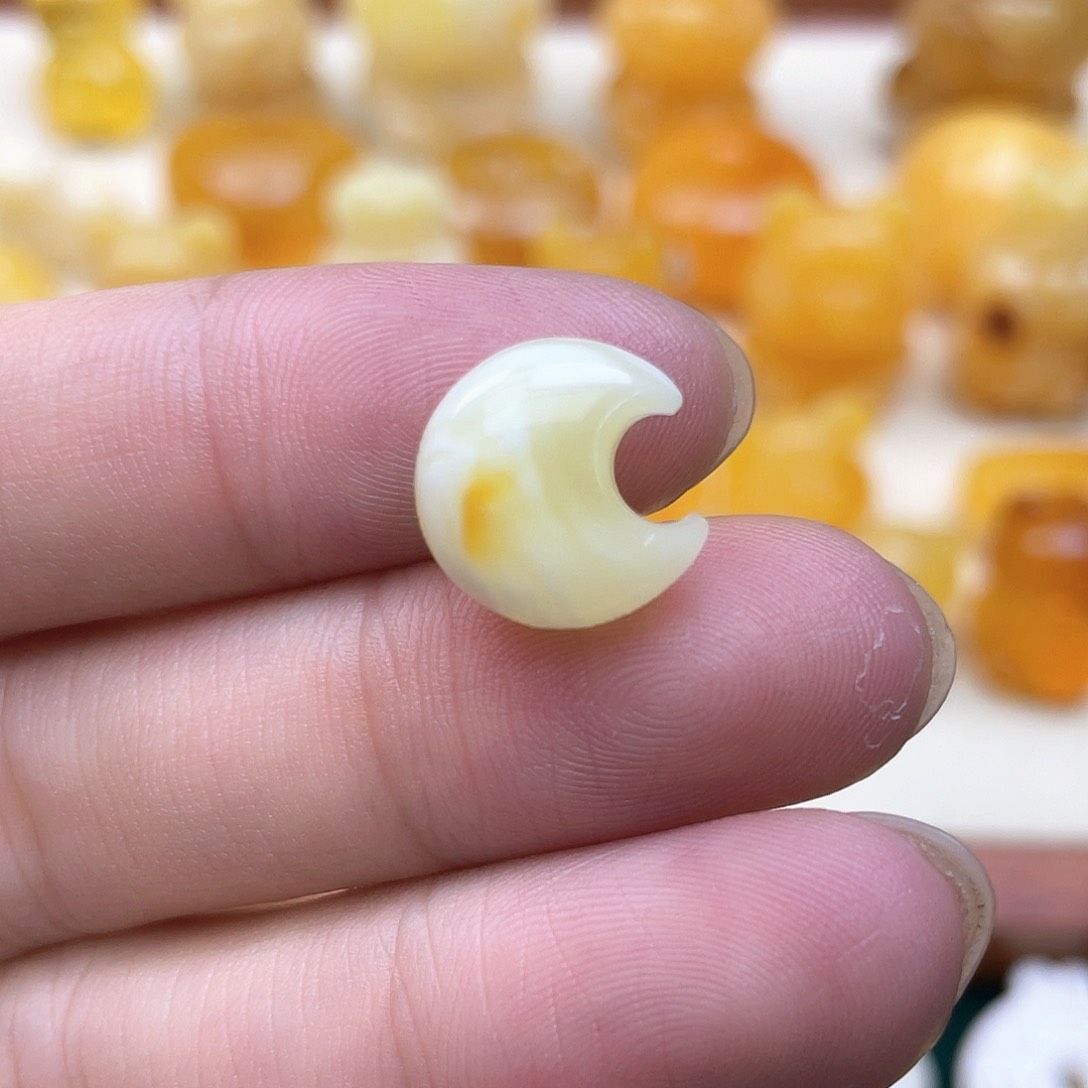 未镶嵌琥珀裸石蜜蜡