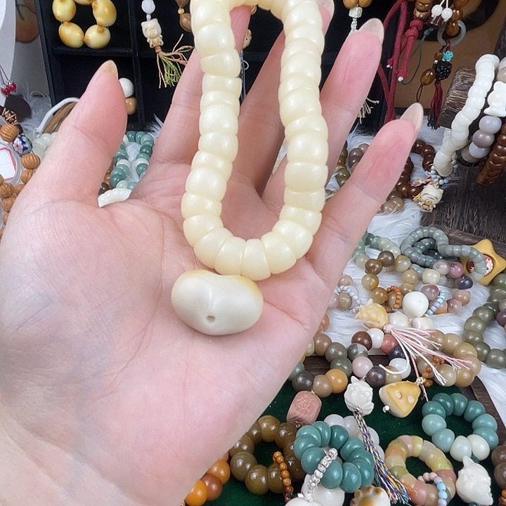 吊坠菩提根/象牙果p****e
