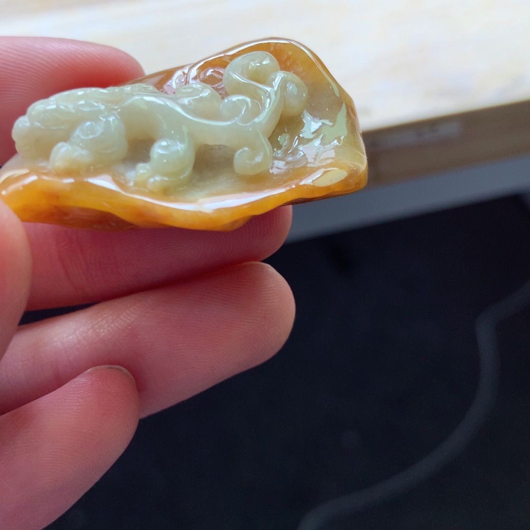 翡翠颈饰未镶嵌吊坠