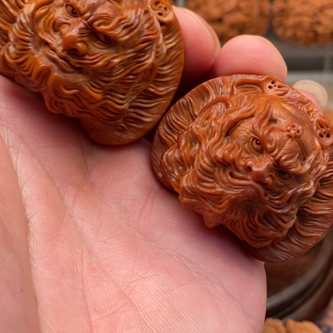 东***核桃手串/手链钟馗白狮子