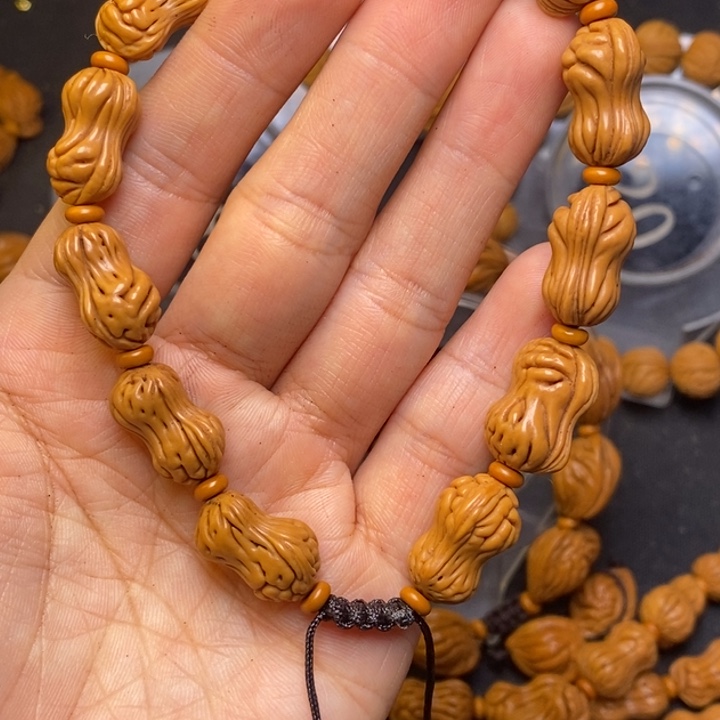 桃核吊坠秦岭龙纹桃核18尺寸