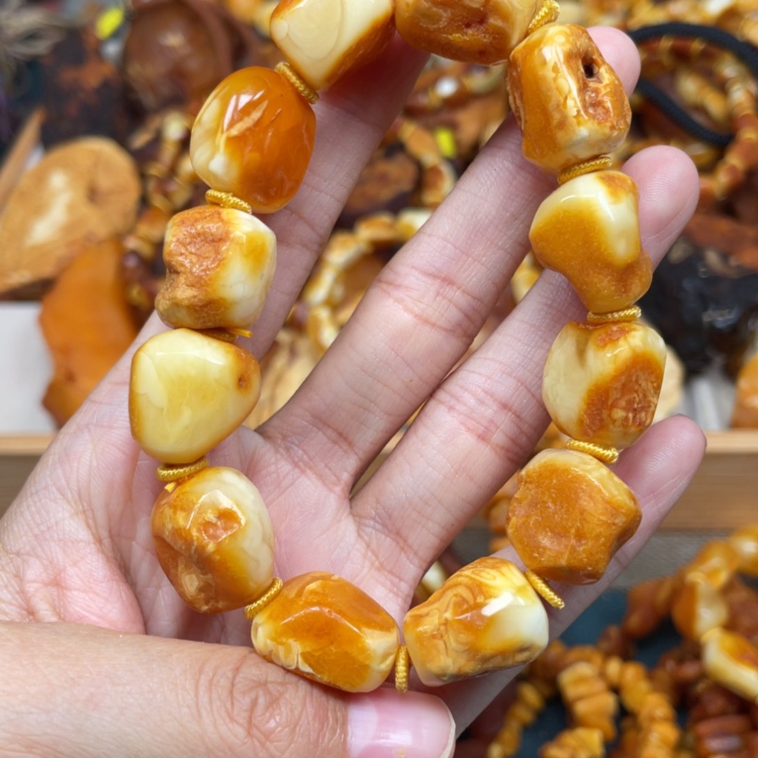 琥珀珠宝奇石未镶嵌