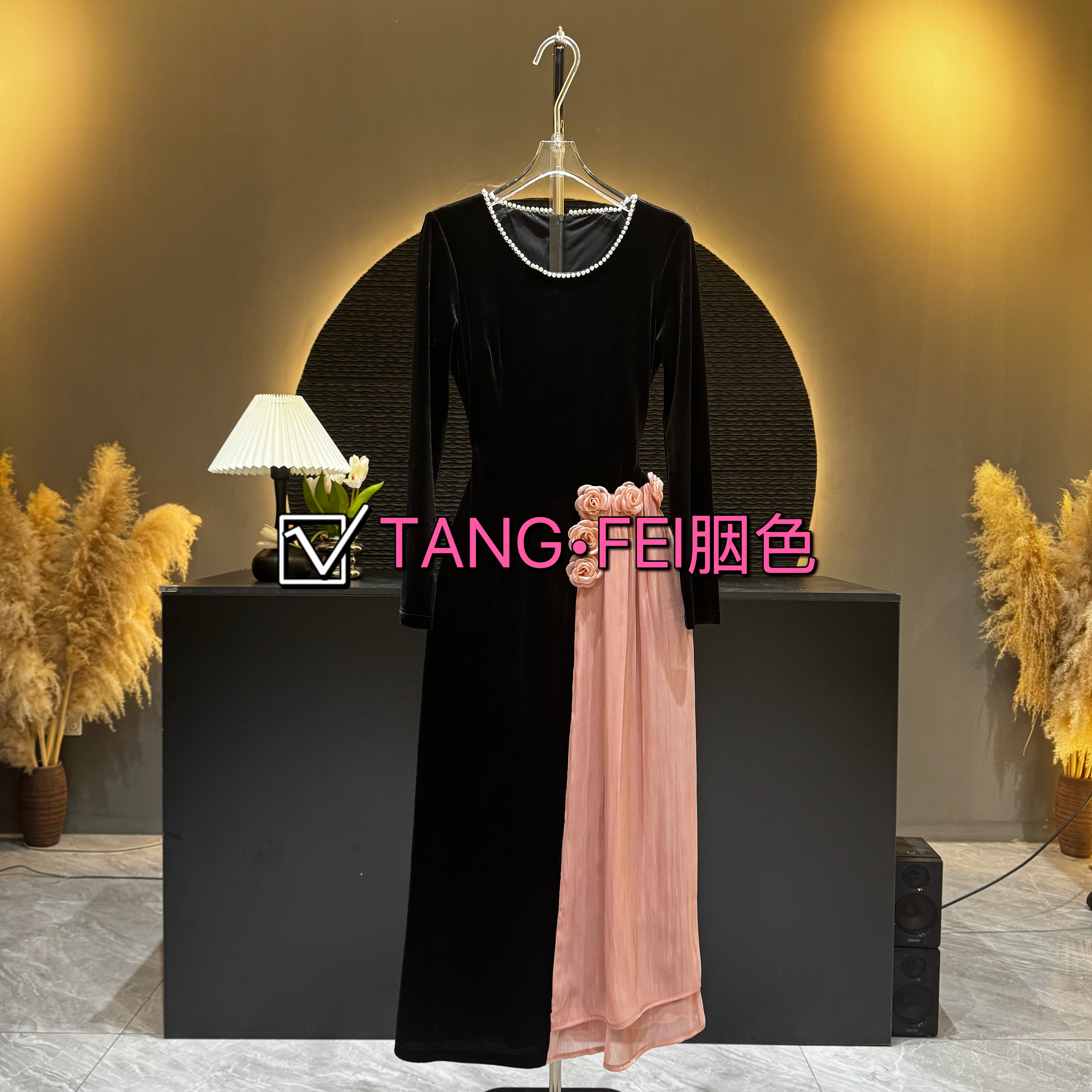 TANG-FEI胭色 【桃之夭夭】MY0032黑色轻奢气质显瘦连衣裙