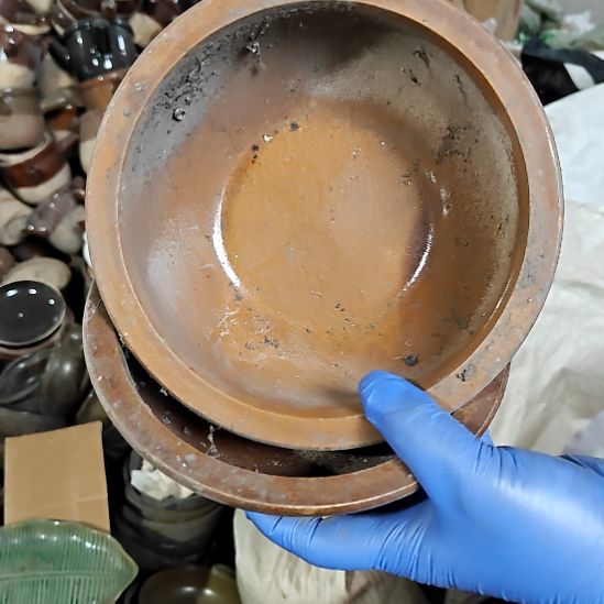 摆件盘子碗茶壶啥都有