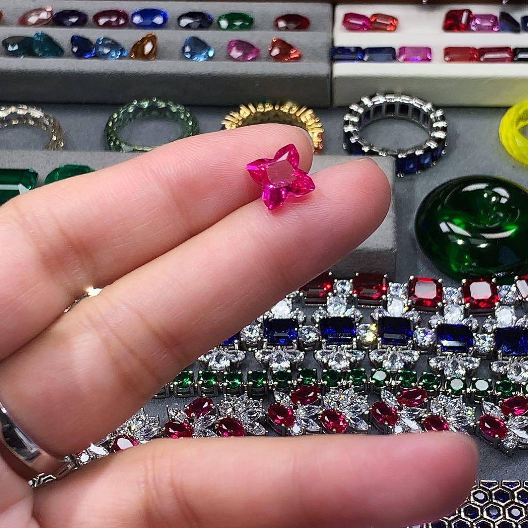 道***友合成（培育）蓝宝石裸石