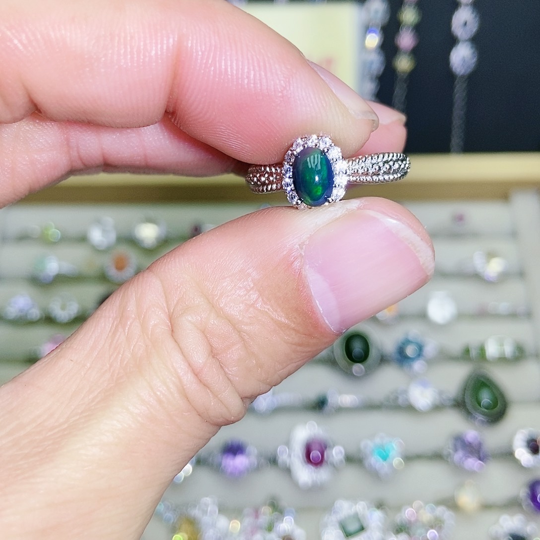 【闪购商品】未镶嵌欧泊戒指