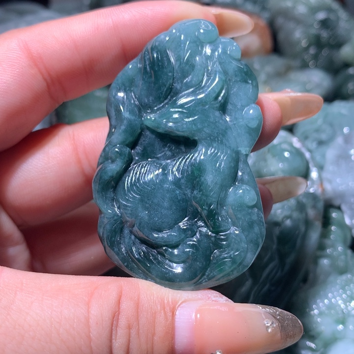 翡翠未镶嵌颈饰保真天然A货翡翠